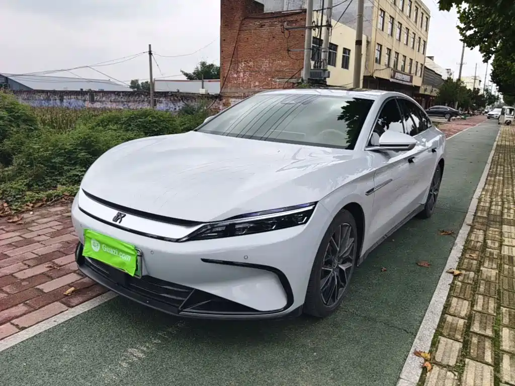 BYD Han — миниатюра 2