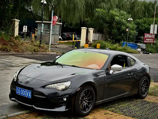 TOYOTA  86 2017