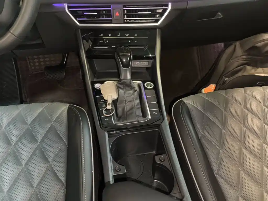 Volkswagen Sagitar — миниатюра 14