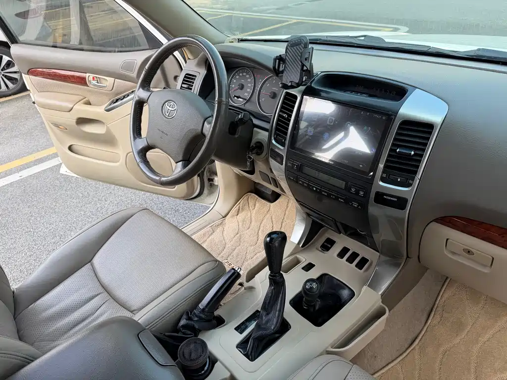 Toyota Prado (Import) — миниатюра 11