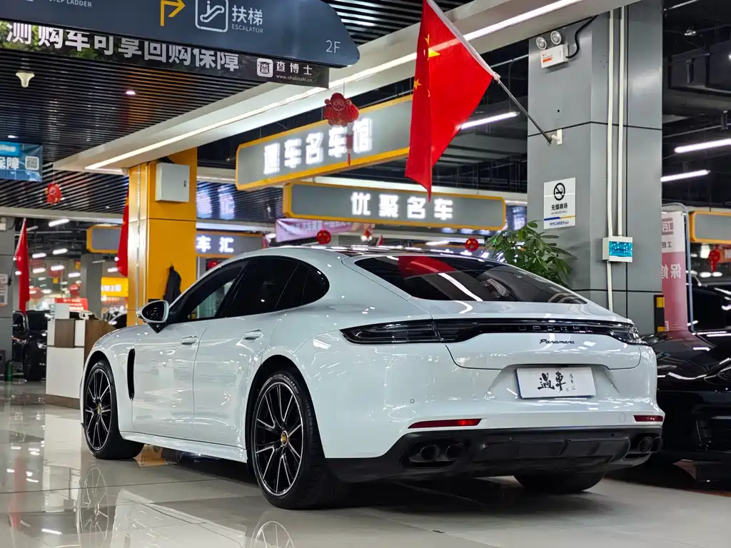 Porsche Panamera — миниатюра 21