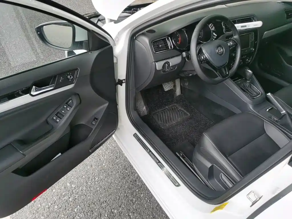 Volkswagen Sagitar — миниатюра 16