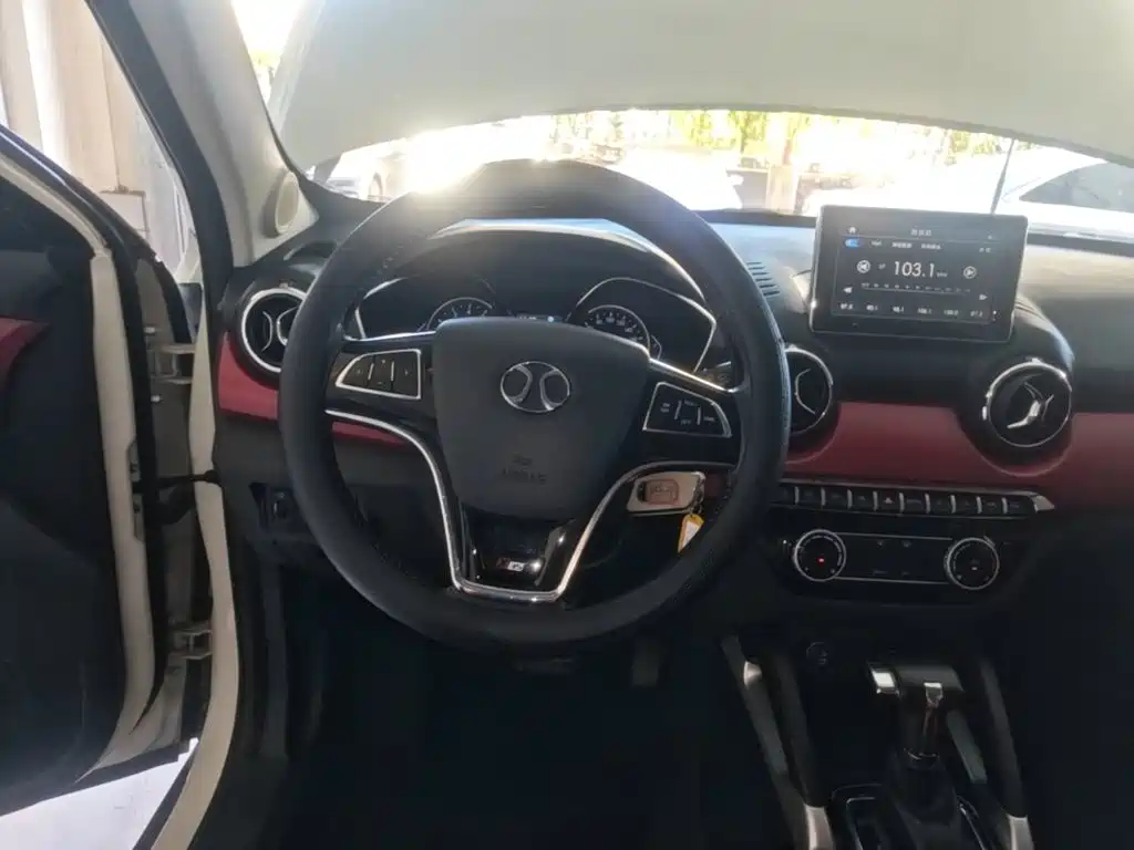 BAIC Senova X35 — миниатюра 11