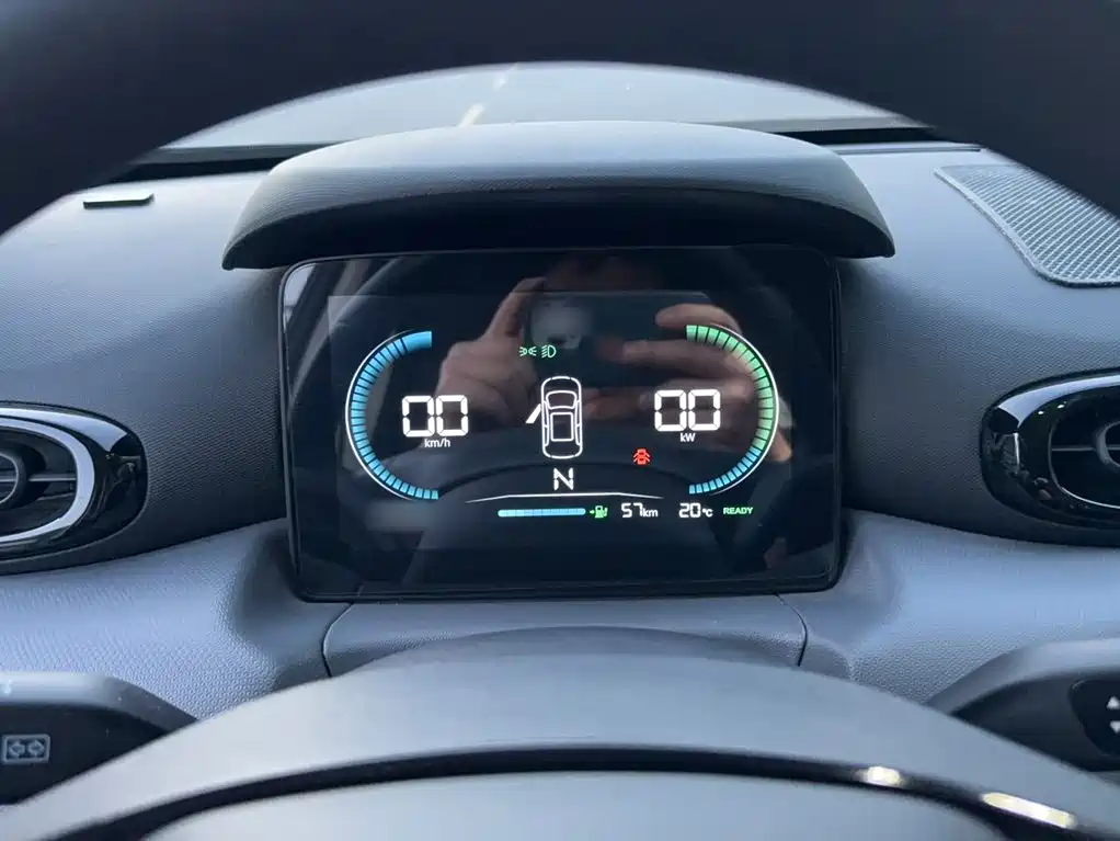 Leapmotor Leapmotor T03 — миниатюра 6