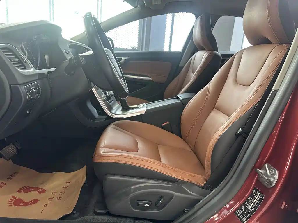 Volvo S60 — миниатюра 7