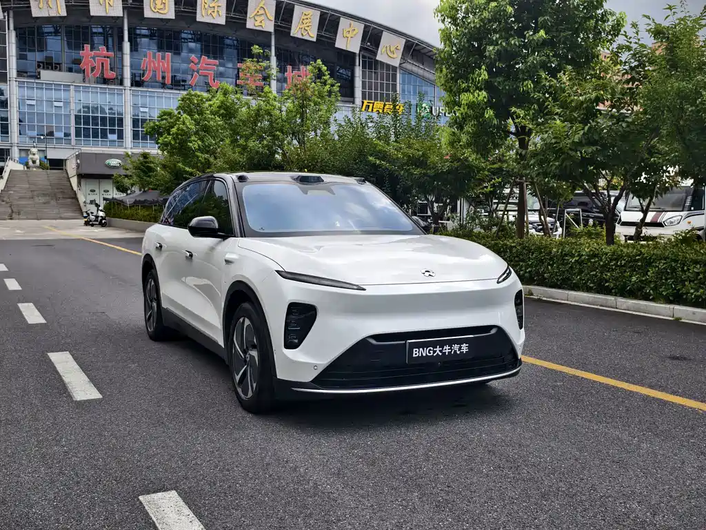 NIO ES8 — миниатюра 3