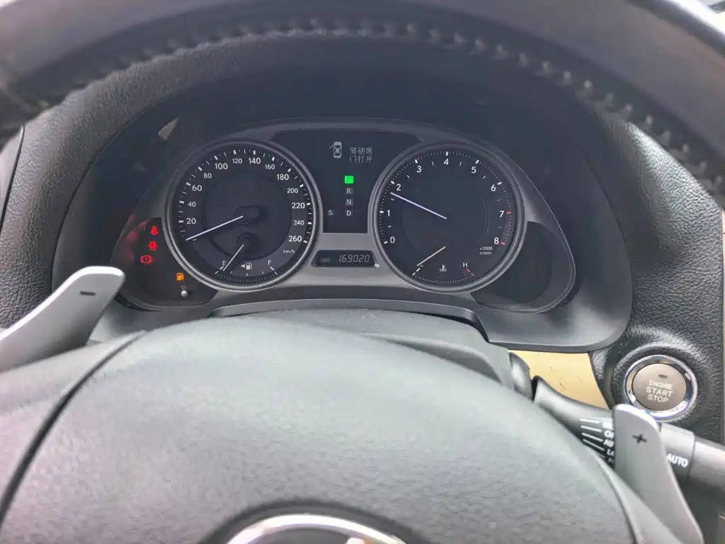 Lexus IS — миниатюра 12