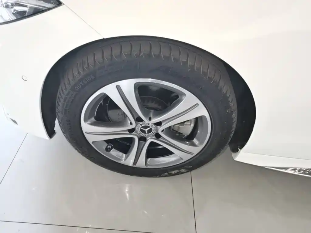 Mercedes-Benz C-Class — миниатюра 23