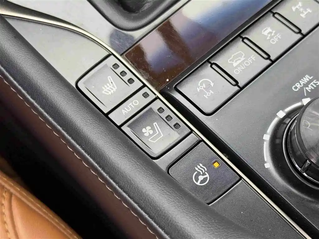 Lexus LX — миниатюра 16