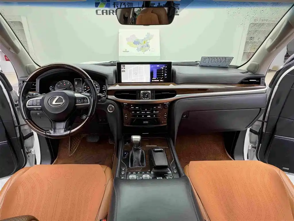 Lexus LX — миниатюра 13