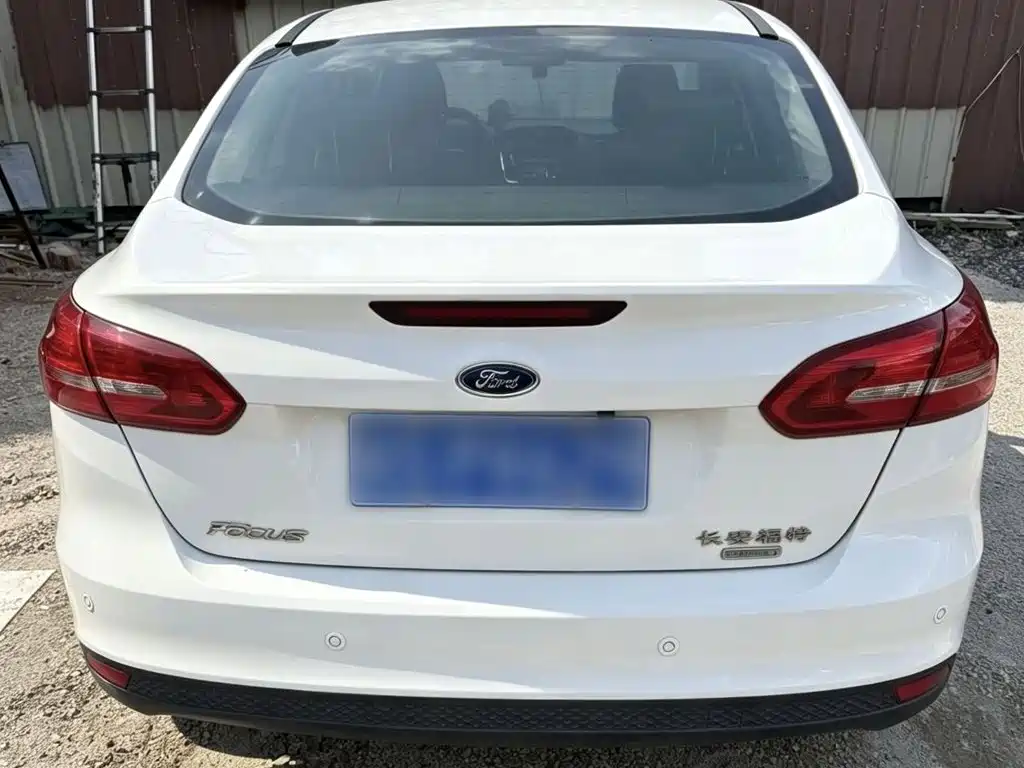 Ford Focus — миниатюра 25