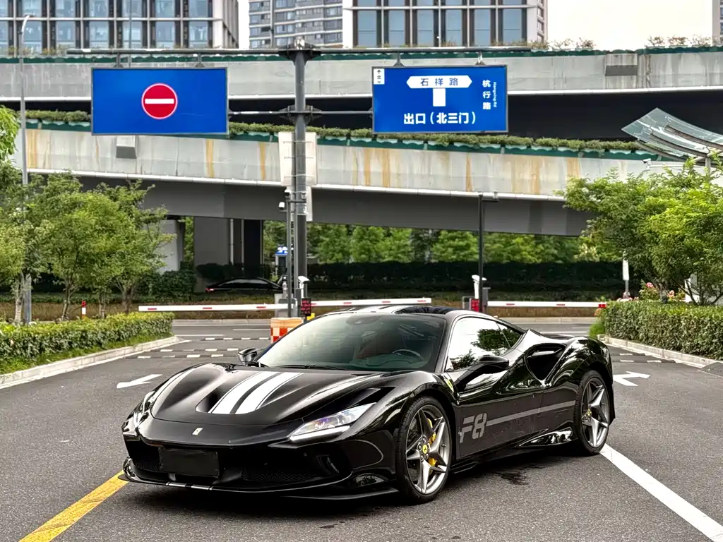 Ferrari F8 2019 Tributo 3.9T V8