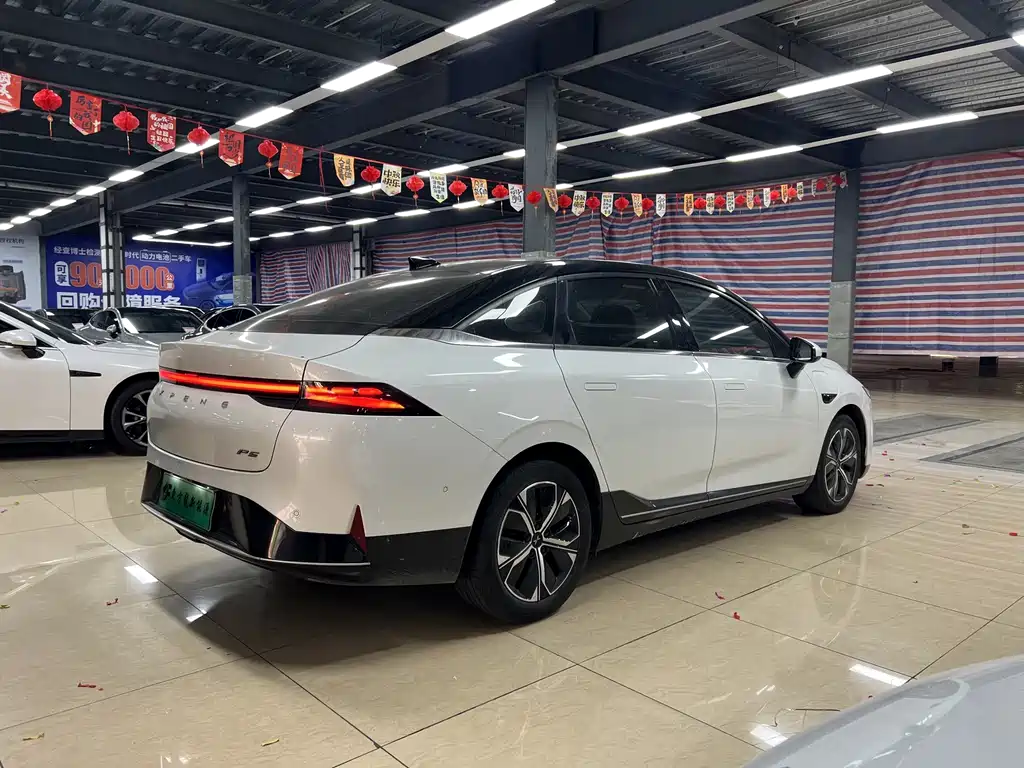 XPeng P5 — миниатюра 8