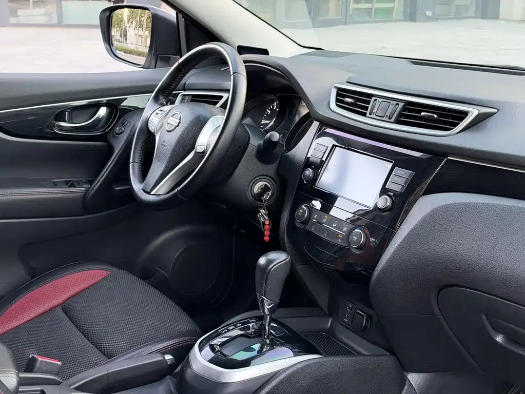 Nissan Qashqai — миниатюра 8