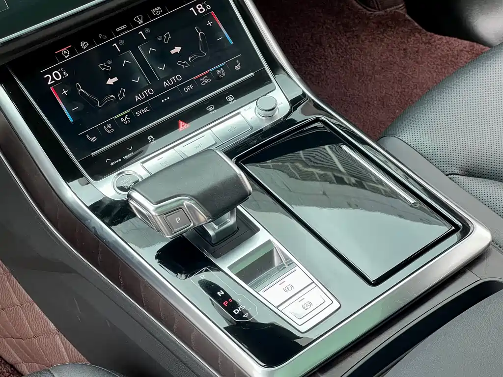 Audi Q8 — миниатюра 16