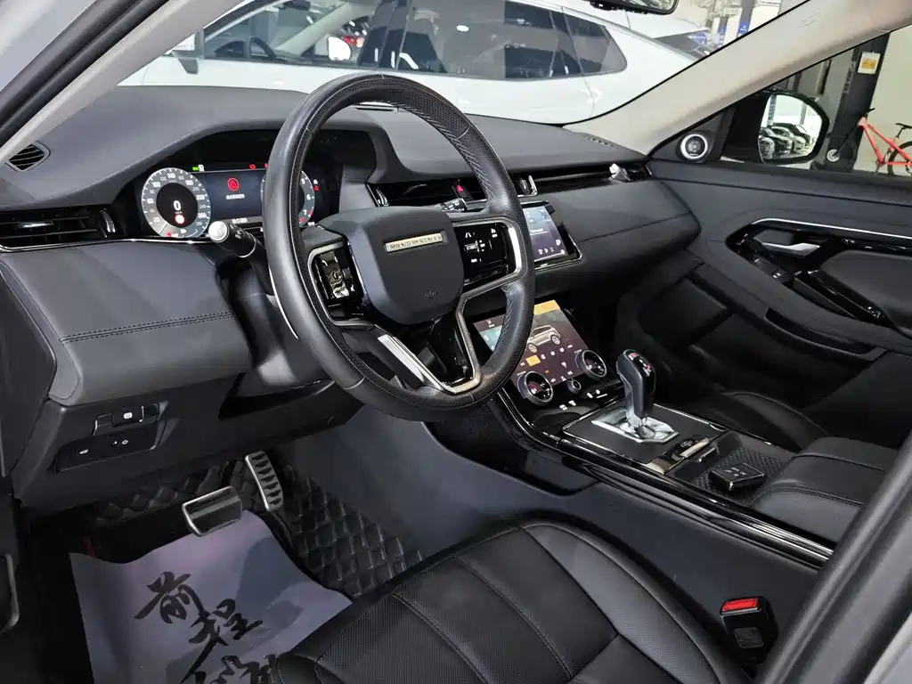 Land Rover Range Rover Evoque 2023 L 249PS