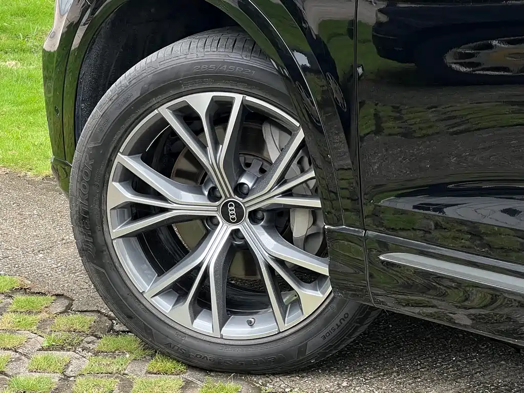 Audi Q8 — миниатюра 23