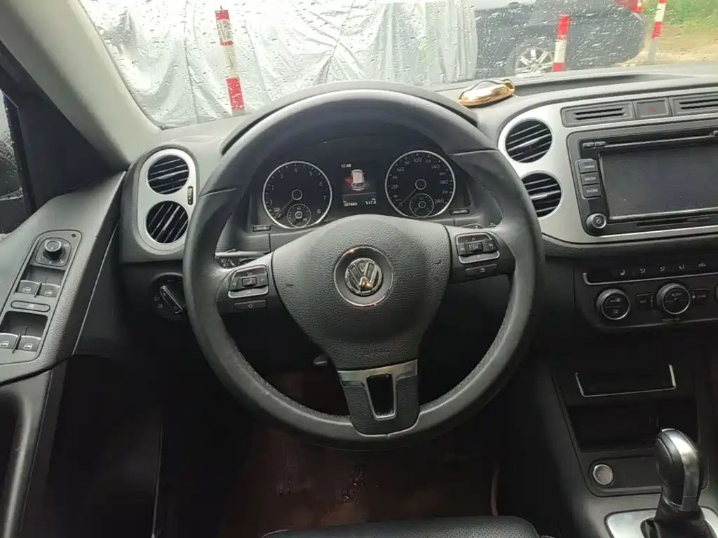 Volkswagen Tiguan — миниатюра 11