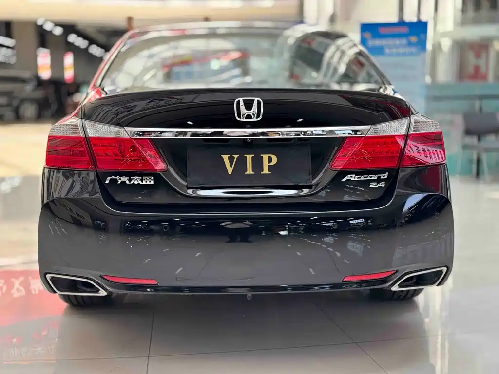 Honda Accord — миниатюра 8
