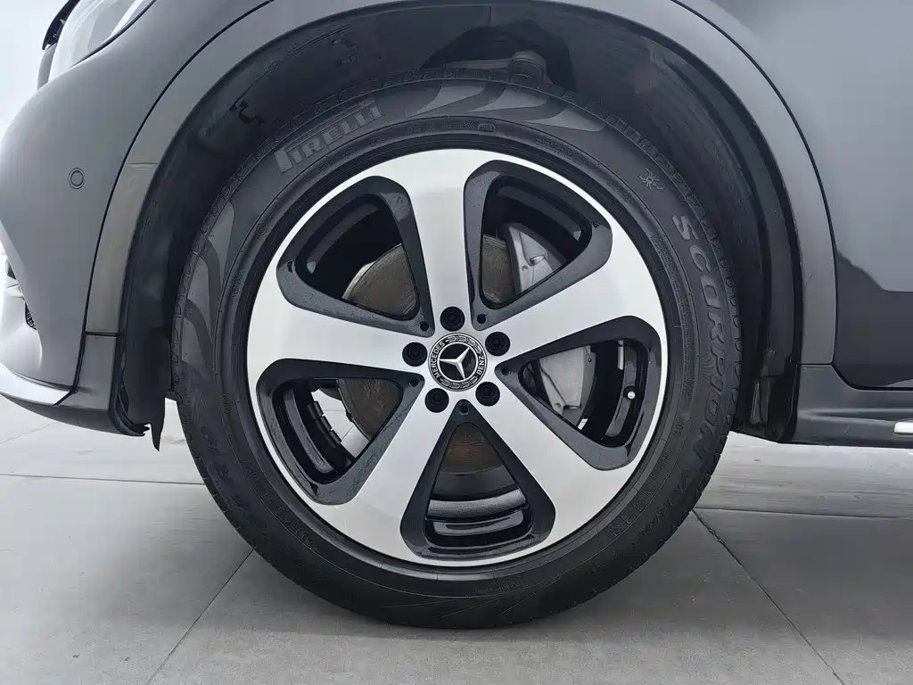 Mercedes-Benz GLC — миниатюра 17