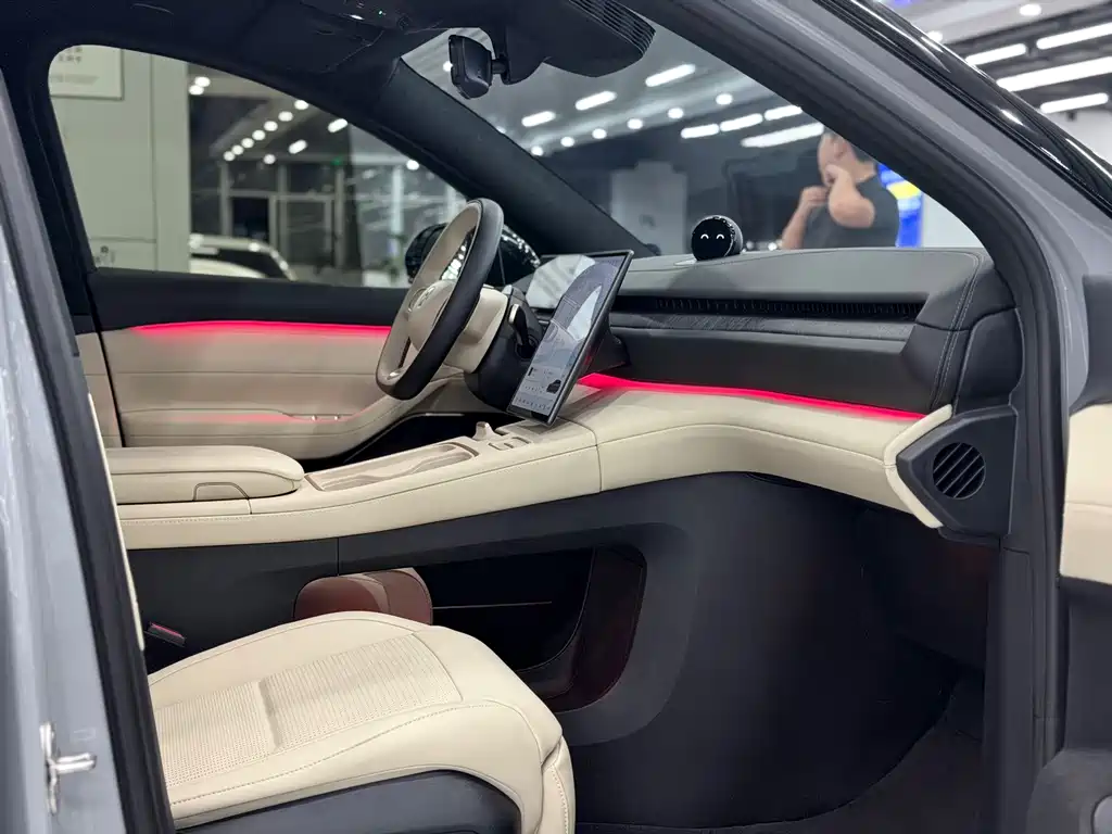 NIO ES6 — миниатюра 6