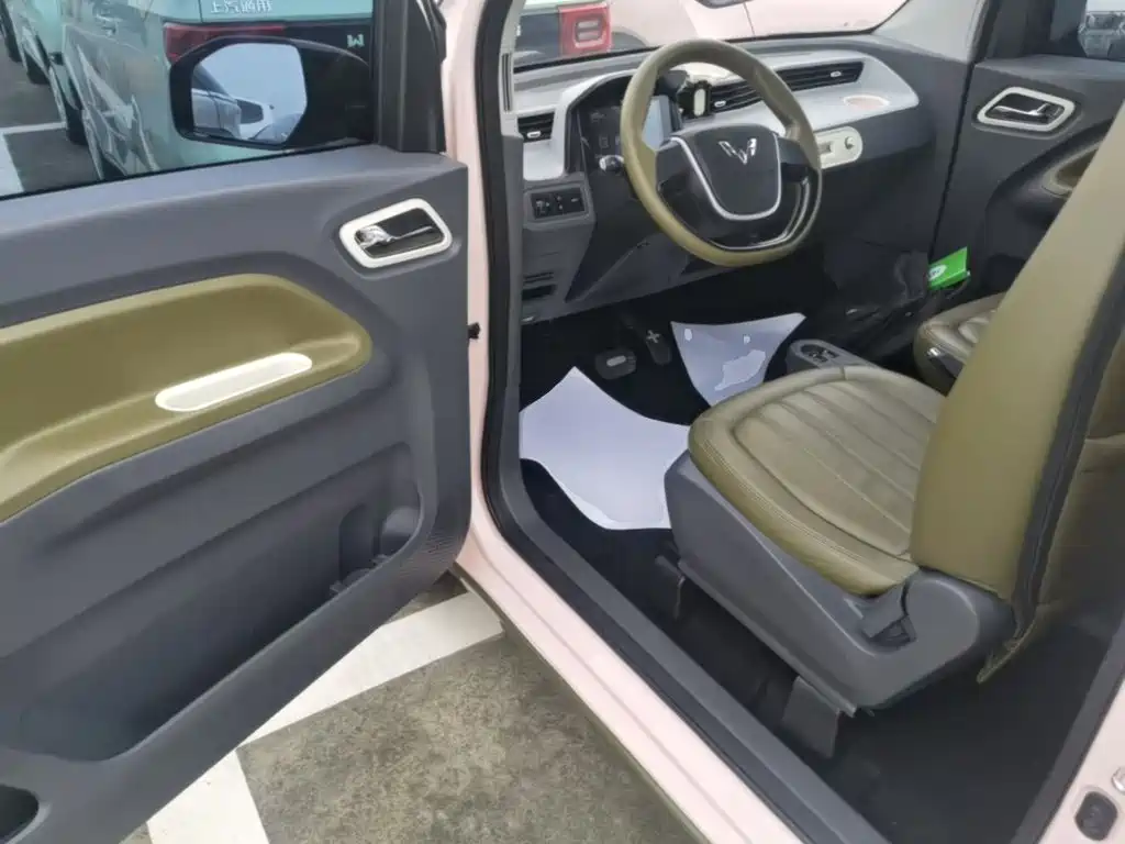 Wuling MINIEV — миниатюра 16