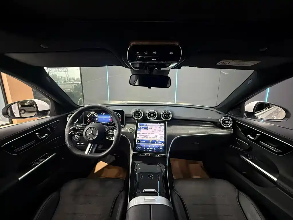 Mercedes-Benz C-Class — миниатюра 9