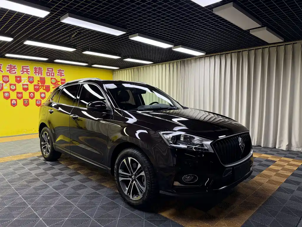 Borgward BX7 — миниатюра 3