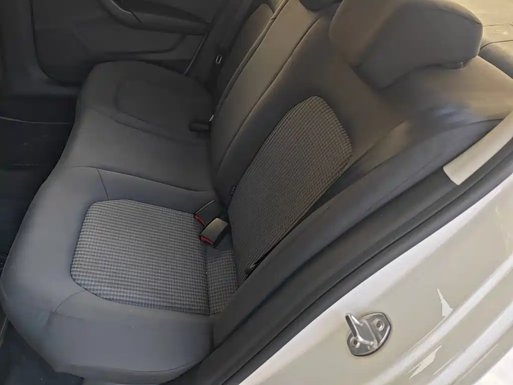 Volkswagen Santana — миниатюра 17