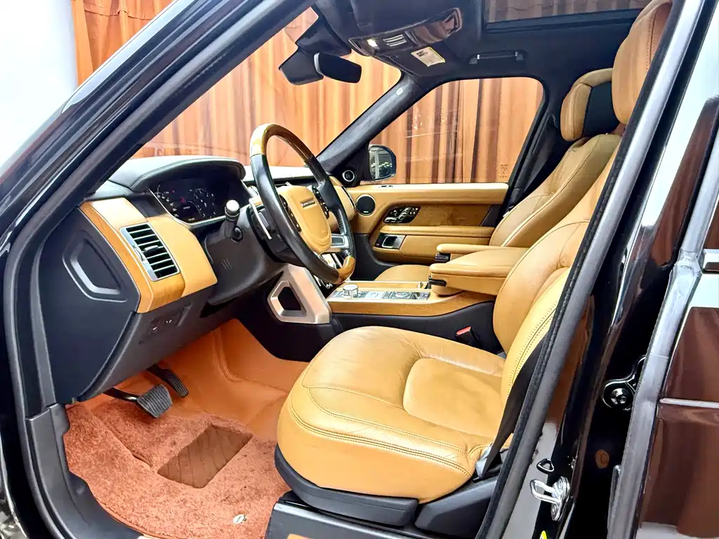 Land Rover Range Rover — миниатюра 7