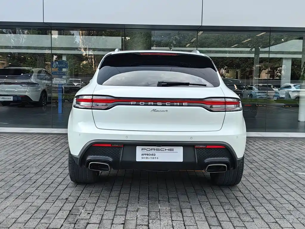 Porsche Macan — миниатюра 15
