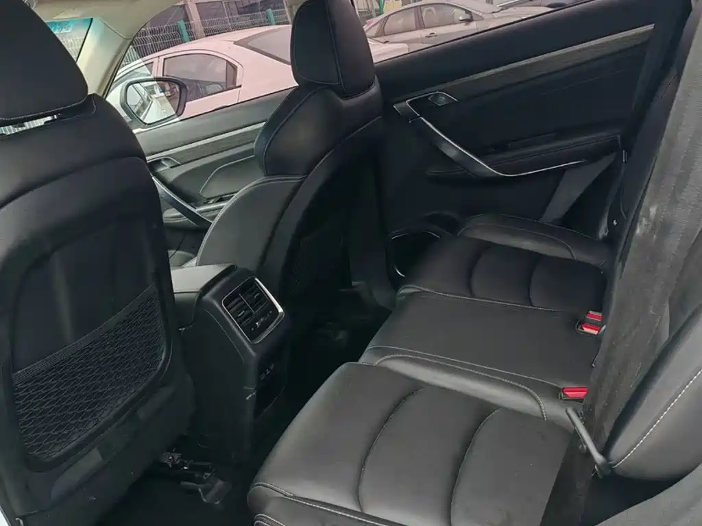 Geely Boyue — миниатюра 13