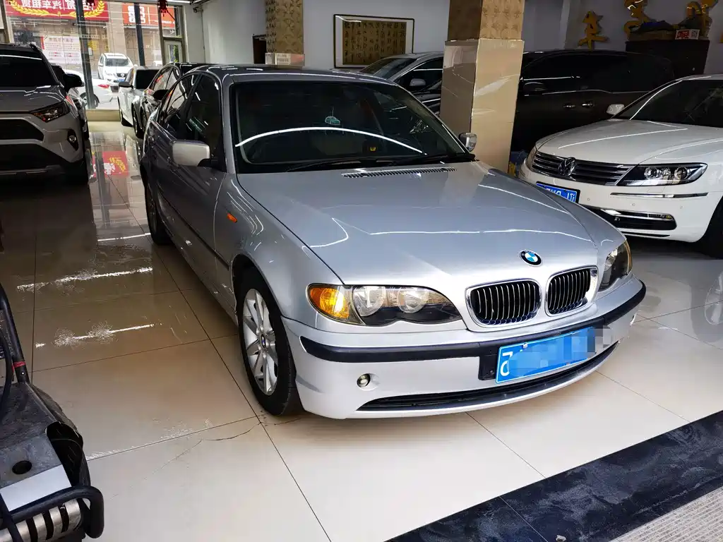 BMW 3 Series — миниатюра 3