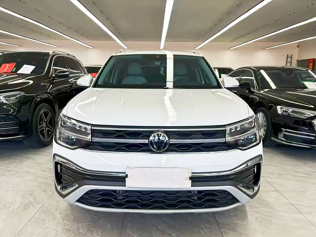 Volkswagen Tharu — миниатюра 2