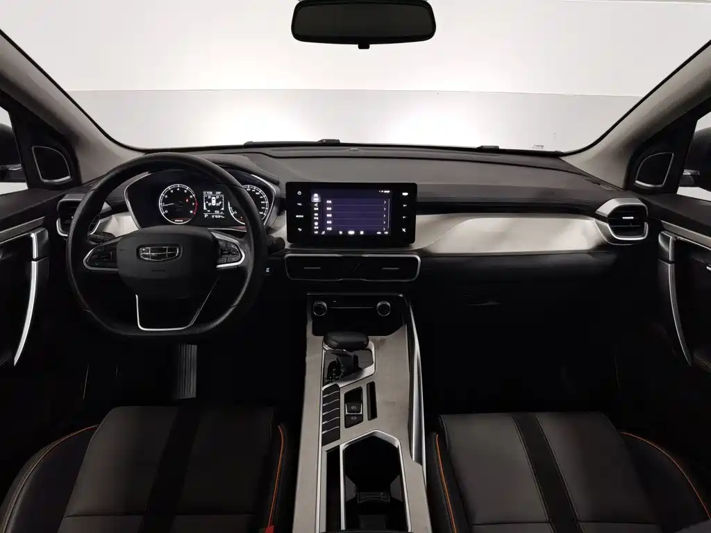 Geely Binyue — миниатюра 5