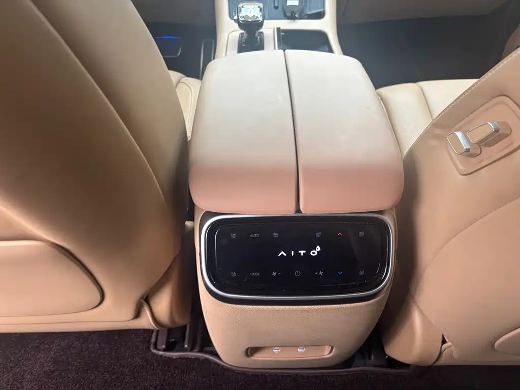 AITO AITO M7 — миниатюра 8