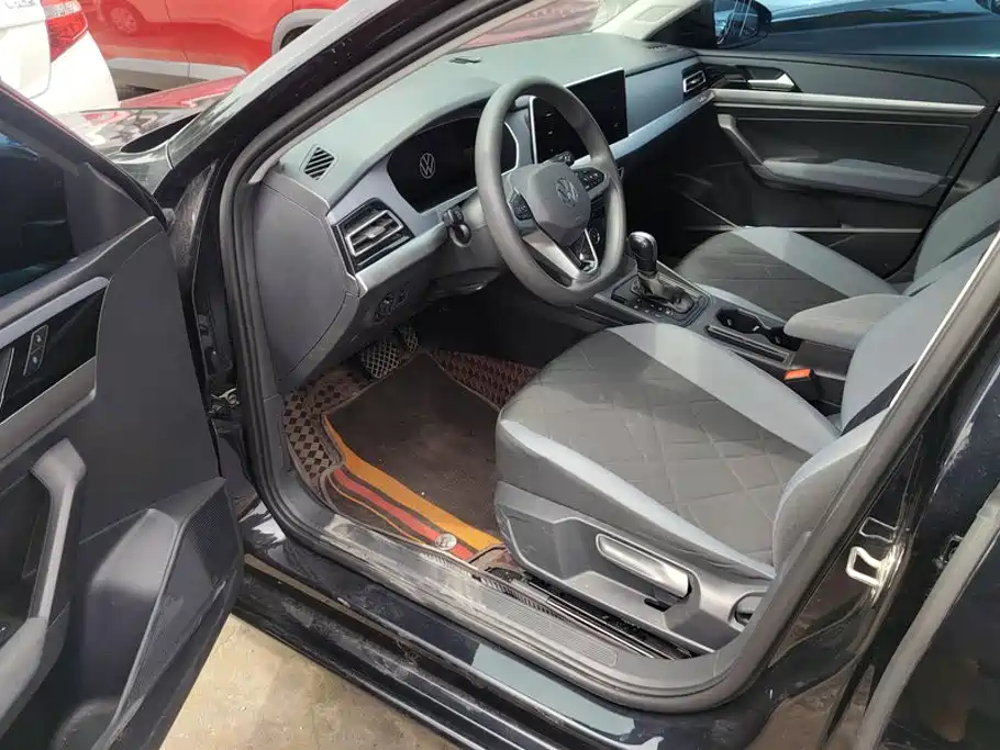 Volkswagen Lavida — миниатюра 9