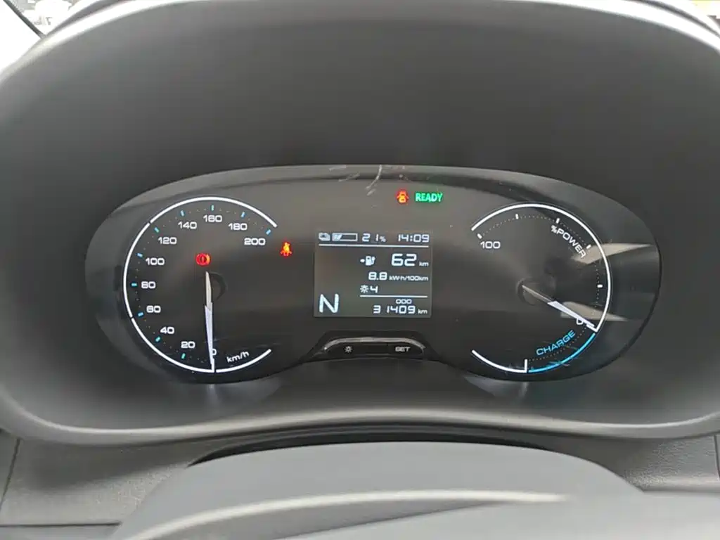 Wuling Hongguang EV — миниатюра 12