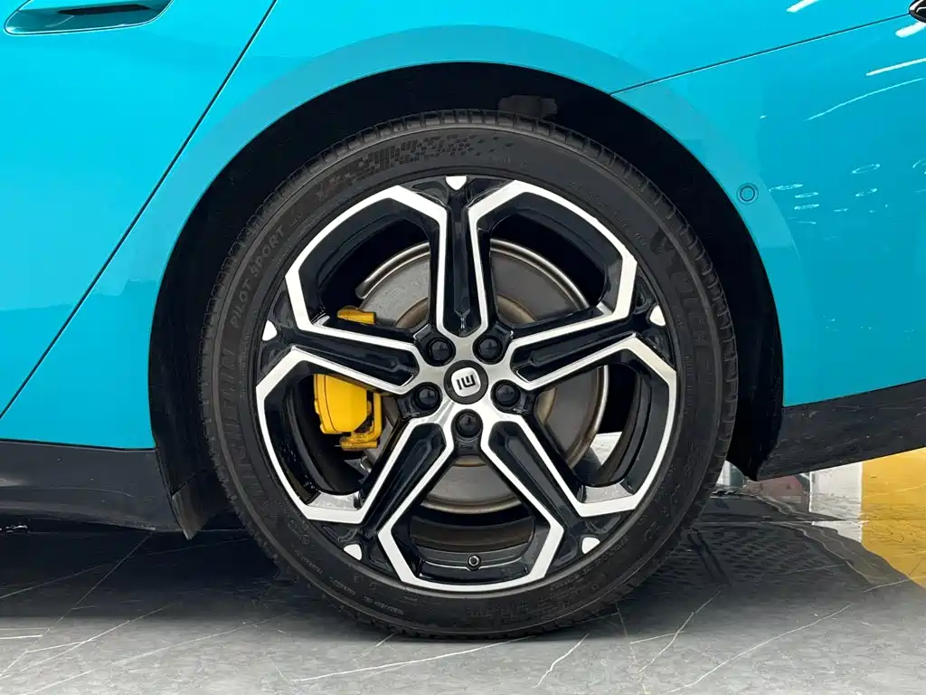 Xiaomi SU7 — миниатюра 26