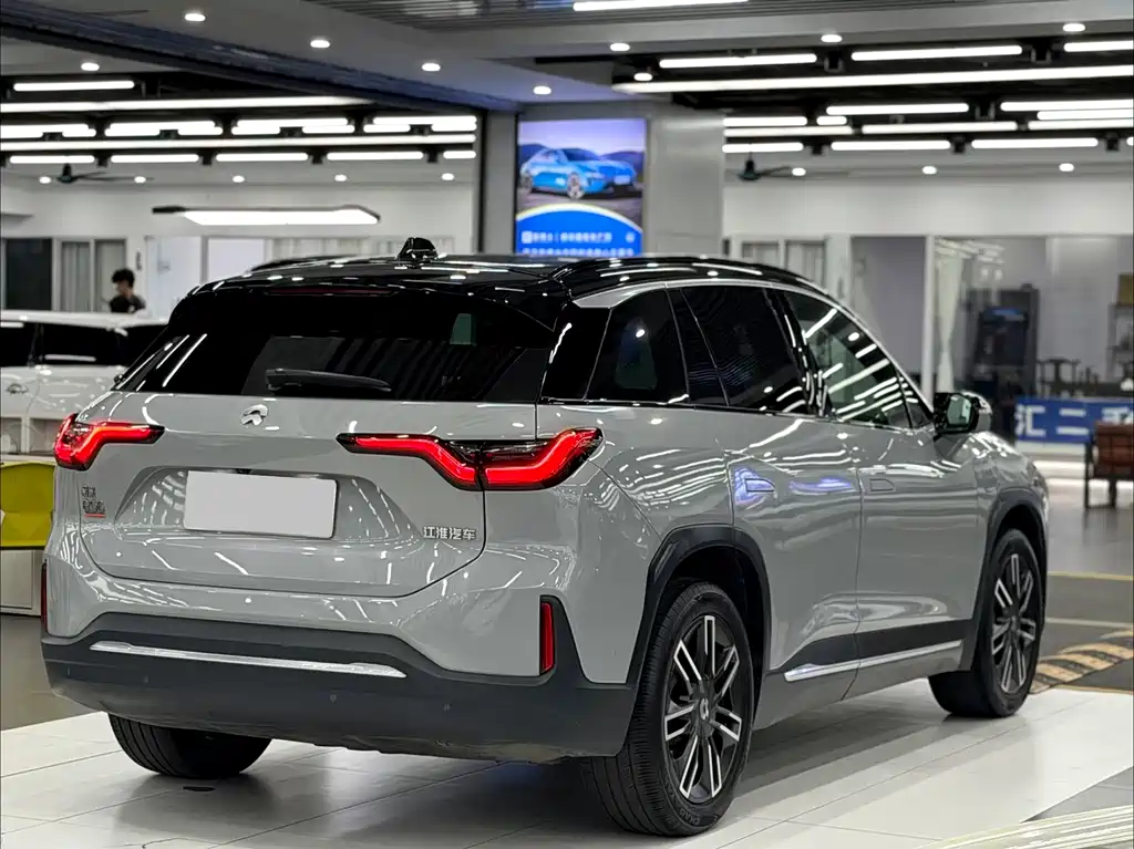 NIO ES6 — миниатюра 6
