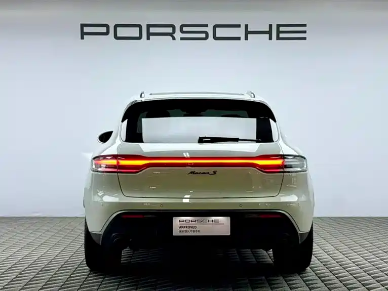 Porsche Macan — миниатюра 6