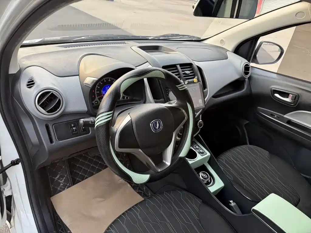 Changan Benben E-Star — миниатюра 9