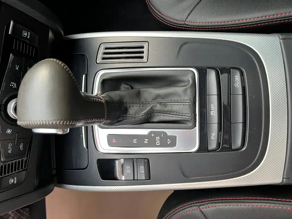 Audi A4L — миниатюра 11