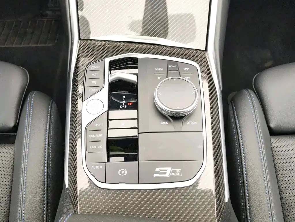 BMW 3 Series — миниатюра 10