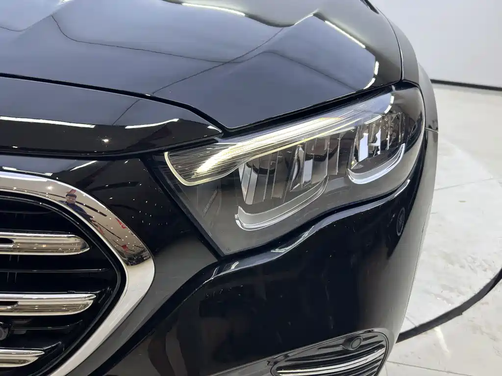 Mercedes-Benz E-Class New Energy — миниатюра 11