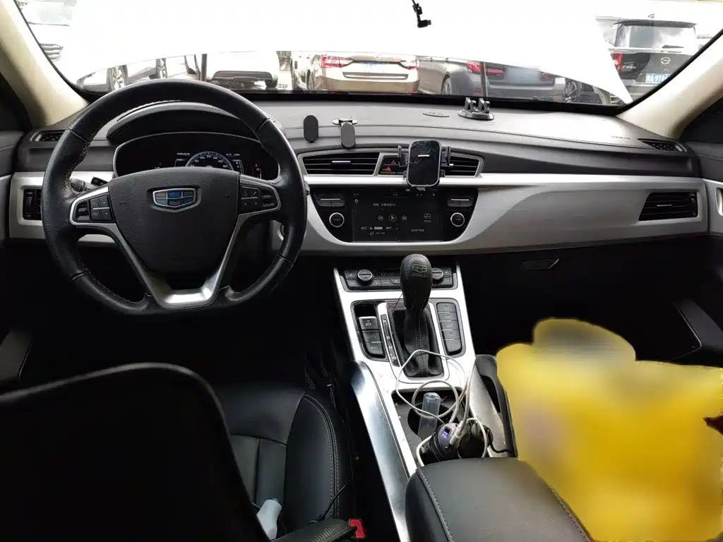 Geely Boyue — миниатюра 13