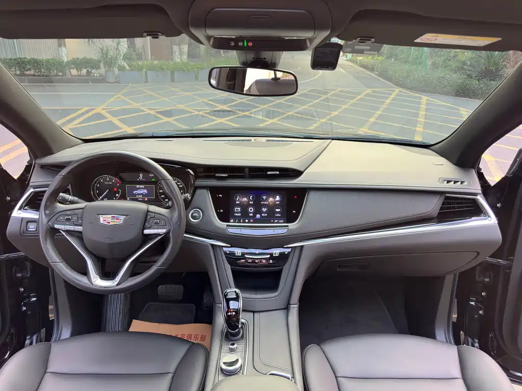 Cadillac XT6 — миниатюра 8