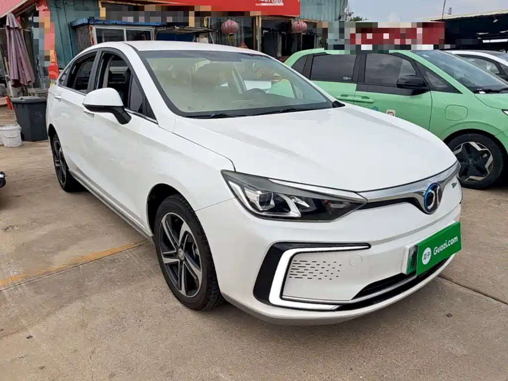 BAIC EU5 — миниатюра 4