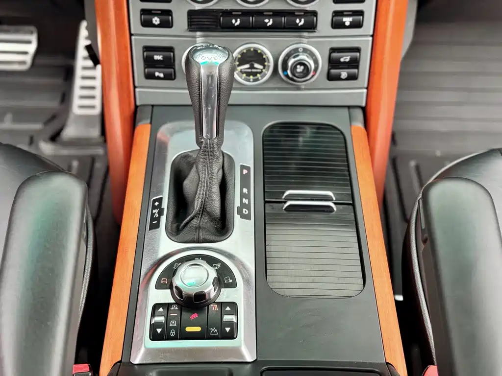 Land Rover Range Rover — миниатюра 15