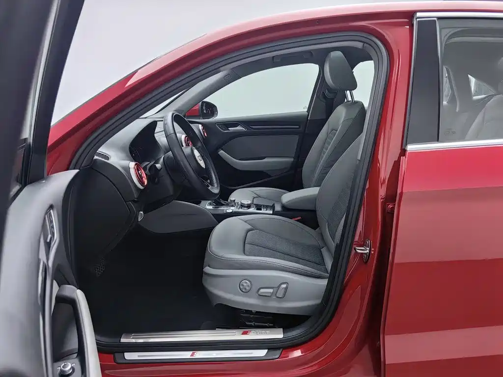 Audi A3 — миниатюра 10